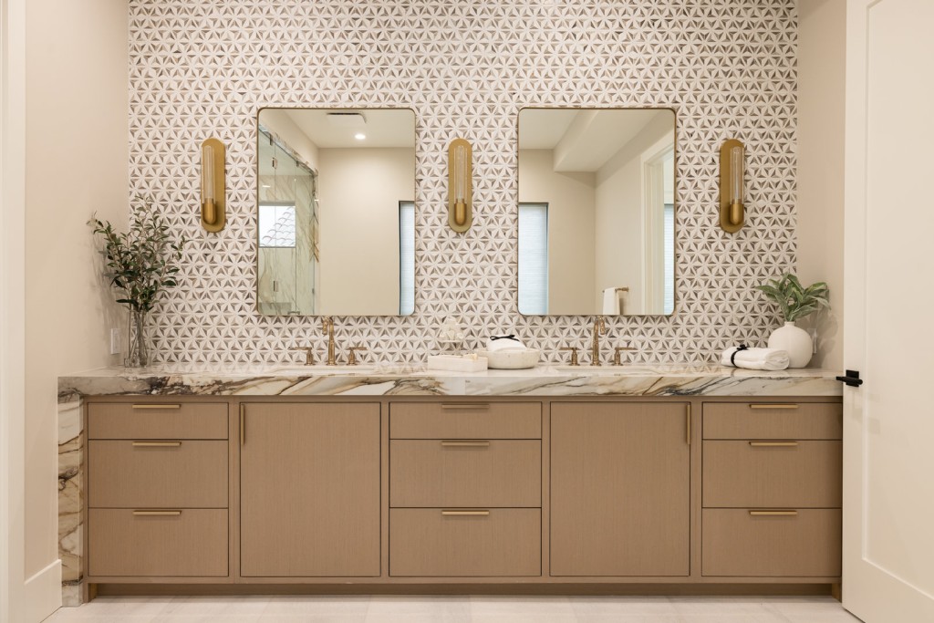 Cabinets construction