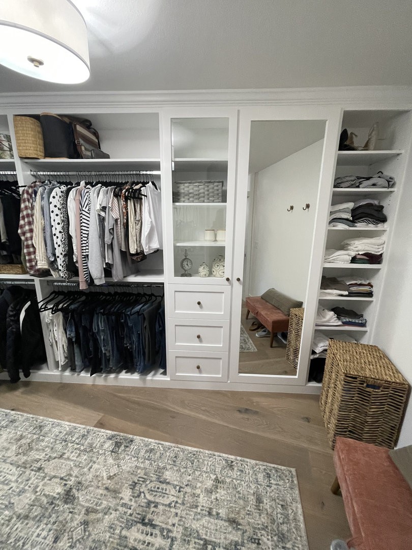 Closet construction