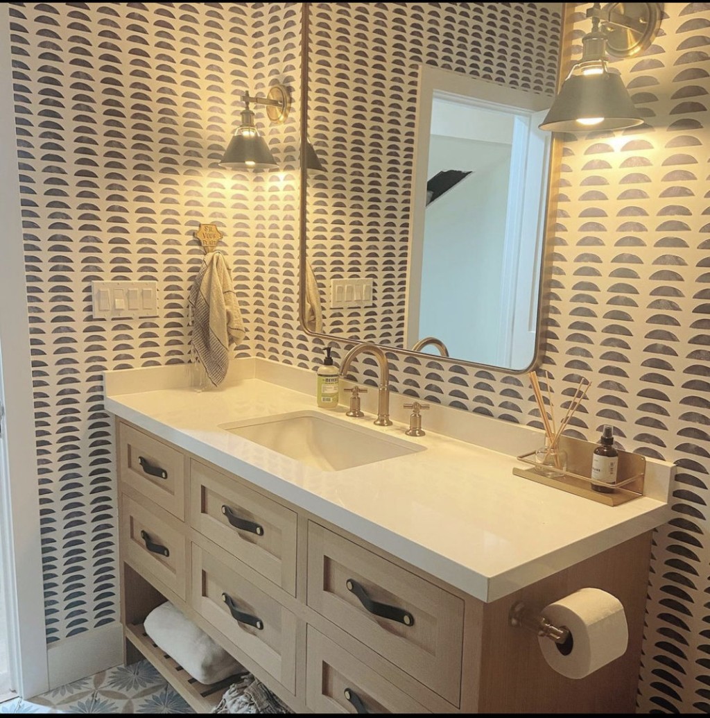 Cabinets construction